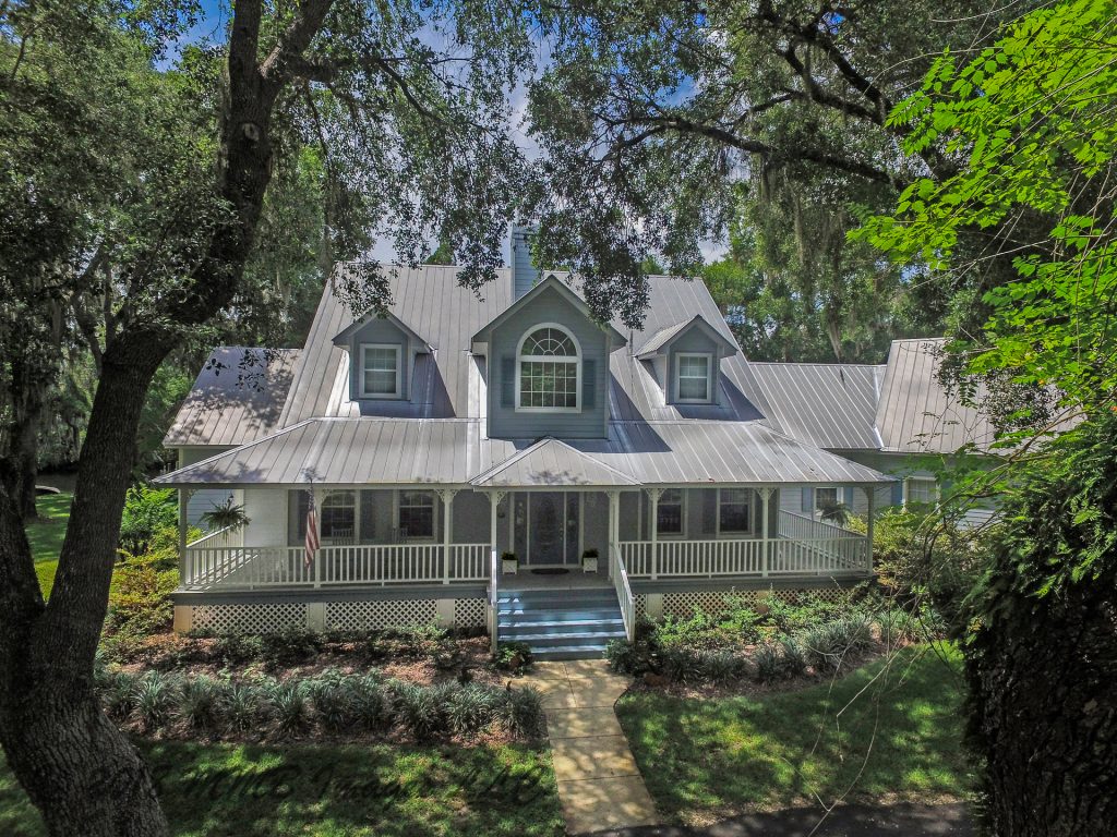 Real Estate Listing Photo of the Withlacoochee Riverfront Estate Home for Salve