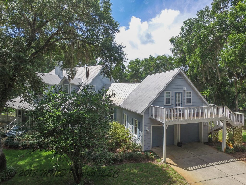 Real Estate Listing Photo of the Withlacoochee Riverfront Estate Home for Salve