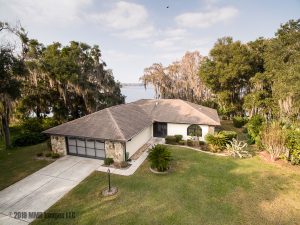 Real Estate Listing Photo for the Waterfront Real Estate Home and Property for Sale on Lake Davis at 8911 E Cashiers Ct, Citrus County, FL 34450,