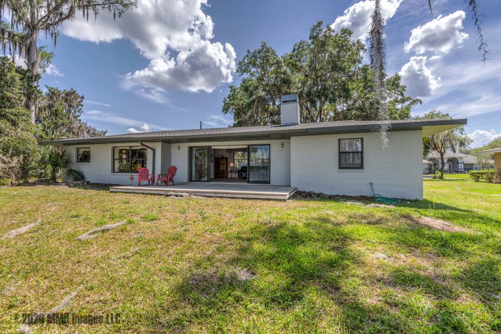 Real Estate Listing Photo for the Waterfront/Lakefront Real Estate Home for Sale on 9285 E Kenosha Ct. in Floral City on Lake Tsala Apopka, Citrus County, FL 34436