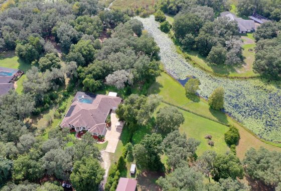 Luxury Estate in a Park Like Setting near City Center for Sale on 528 N Horse Prairie in Inverness, Citrus County, Florida